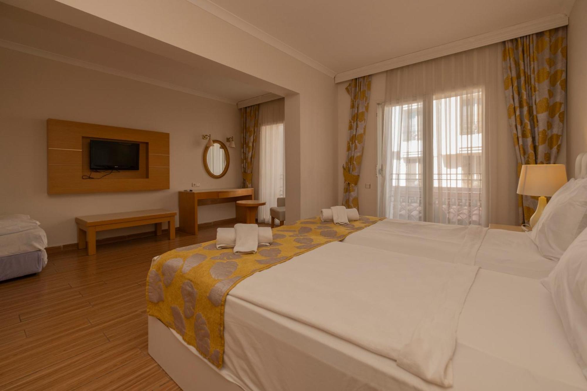 Ladonia Hotels Del Mare (Adults Only) Gümbet Buitenkant foto