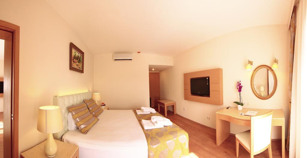 Ladonia Hotels Del Mare (Adults Only) Gümbet Buitenkant foto